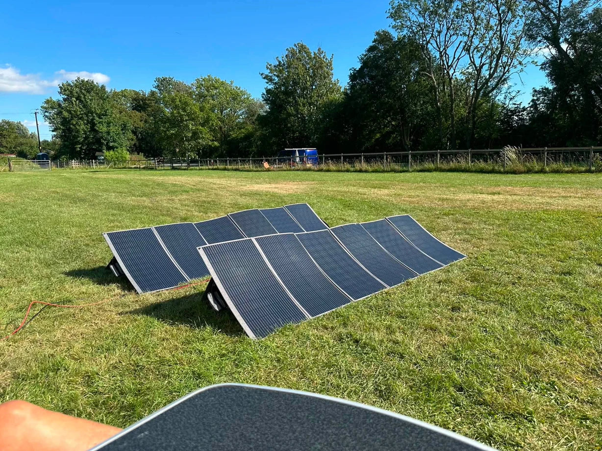 Nearly 1kW of solar power keeps the air conditioning running off grid in Portugal.