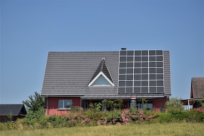 Should You Clean Solar Panels? Your Questions Answered