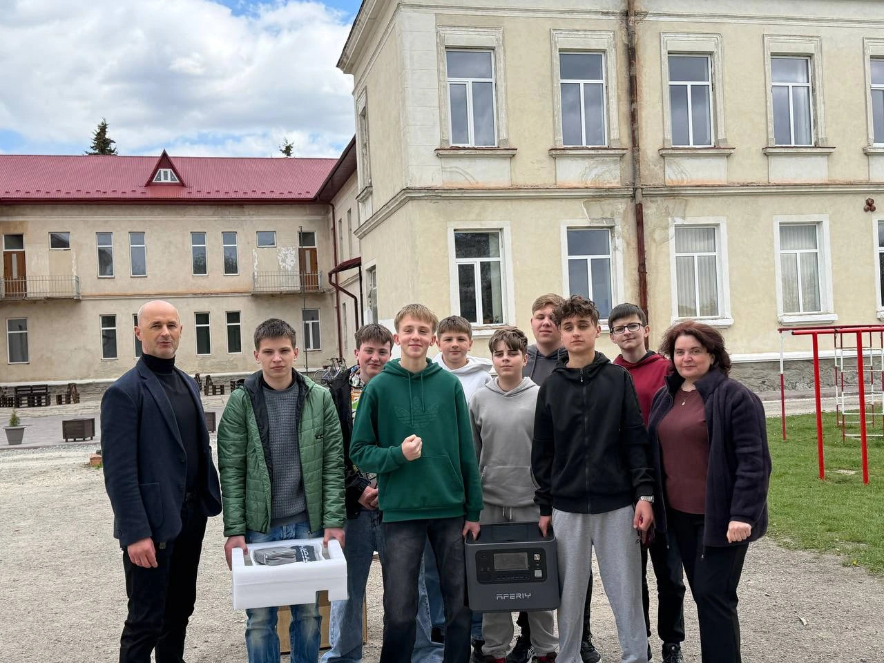 AFERIY portable power station arriving at a school